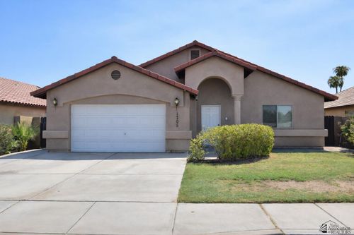 1705 S 45th Dr, Yuma, AZ, 85364-4855 | Card Image