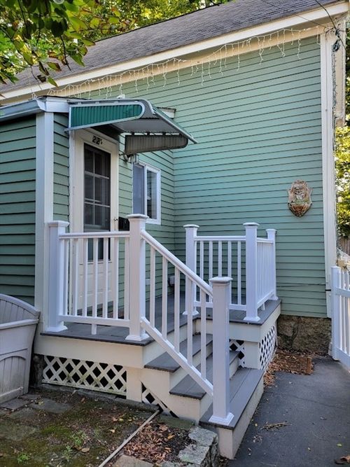 22 1/2 Reynard St, Gloucester, MA, 01930-1821 | Card Image