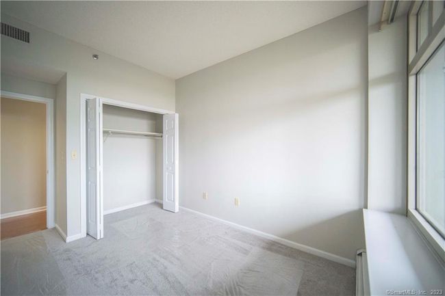 APT-403 - 235 E River Dr, Condo with 3 bedrooms, 2 bathrooms and null parking in East Hartford CT | Image 12