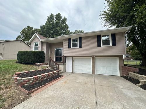 510 Sarah Ln, Liberty, MO, 64068-2700 | Card Image