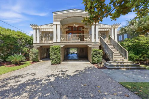 370 Sundial Dr, Pawleys Island, SC, 29585-5165 | Card Image