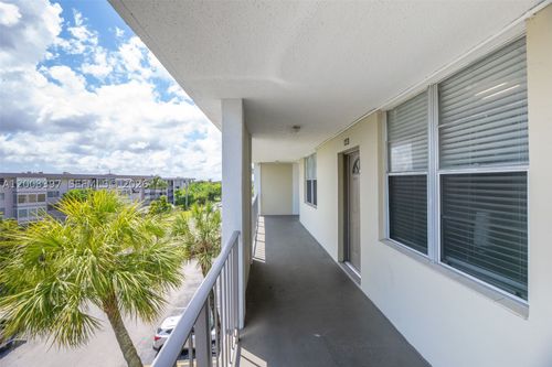 448-2999 Nw 48th Ave, Lauderdale Lakes, FL, 33313-1727 | Card Image