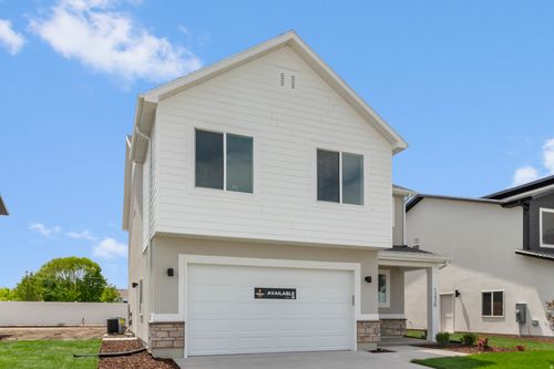 644 N 600 W, Tremonton, UT, 84337-4001 | Card Image