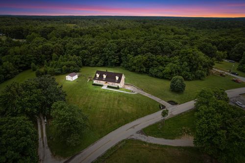 2430 Underwood Rd, Cunningham, TN, 37052-4700 | Card Image