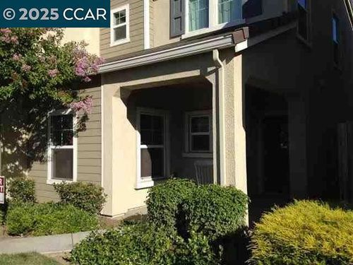 1646 Old Bridge Way, Stockton, CA, 95204-1769 | Card Image