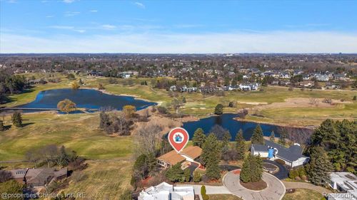 1808 Moors Ct, Bloomfield Hills, MI, 48302-1740 | Card Image