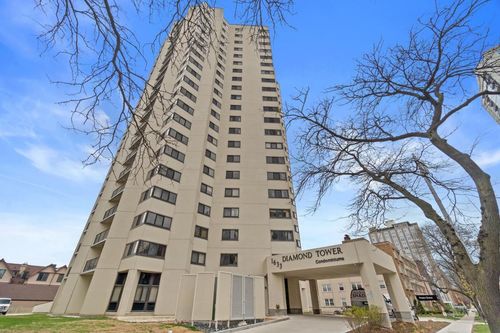 4c-1633 N Prospect Avenue, MILWAUKEE, WI, 53202 | Card Image