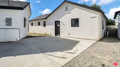 15559 Three Palms St, Hacienda Heights, CA, 91745-2756 | Card Image