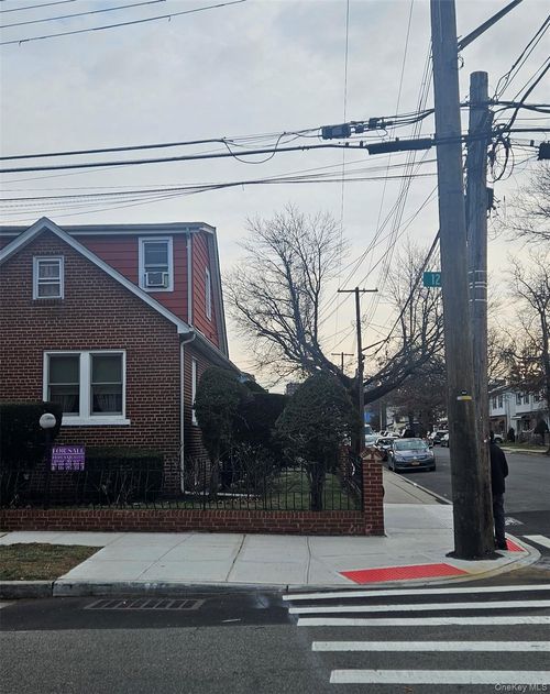 16602 120th Ave, Jamaica, NY, 11434-5711 | Card Image