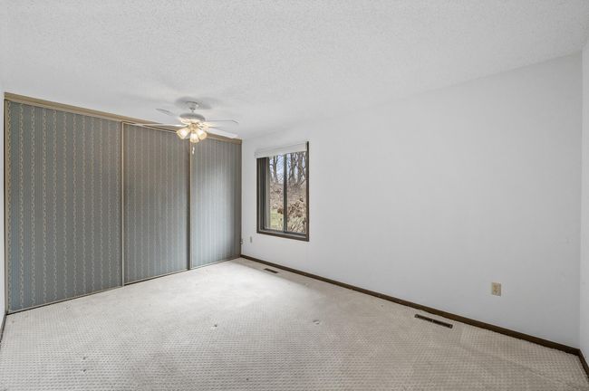 1940 Harbor Ln N, Townhouse with 2 bedrooms, 2 bathrooms and null parking in Plymouth MN | Image 17