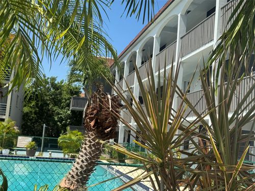 302-651 Pine Dr, Pompano Beach, FL, 33060 | Card Image