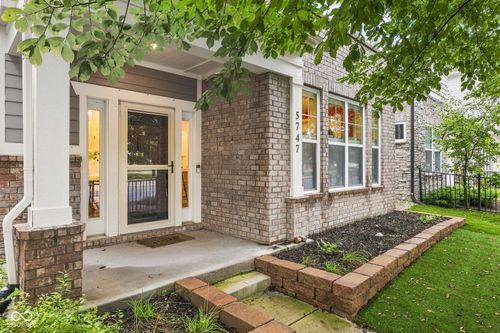 5747 Wheeler Rd, Indianapolis, IN, 46216-1039 | Card Image