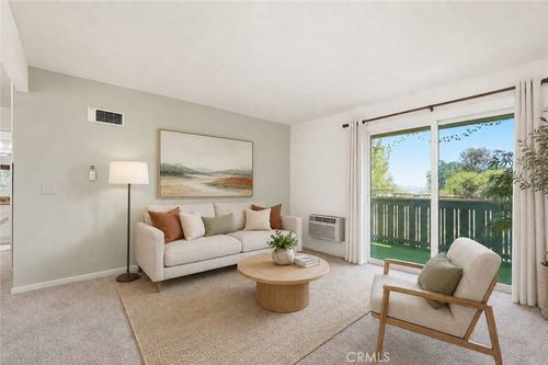 180-830 W Lincoln Ave, Escondido, CA, 92026-2471 | Card Image