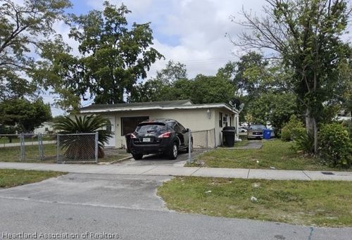 1101 Nw 23rd Ter, Fort Lauderdale, FL, 33311-5743 | Card Image