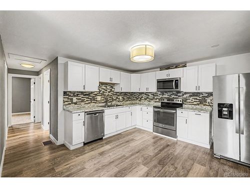 15-4665 W 6th Ave, Denver, CO, 80204-5238 | Card Image