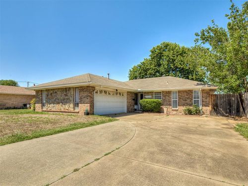 4709 Newport Drive, Del City, OK, 73115 | Card Image