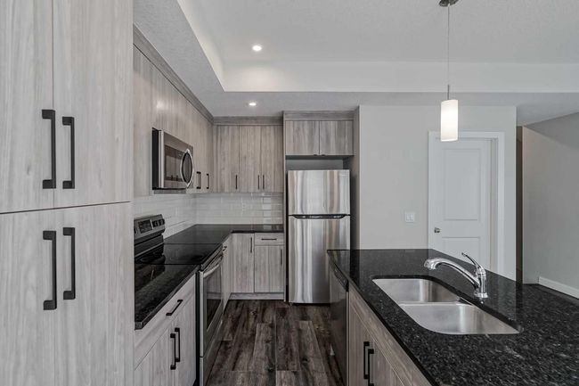 282 Canals Cross Sw, Townhouse with 3 bedrooms, 3 bathrooms and 2 parking in Airdrie AB | Image 7
