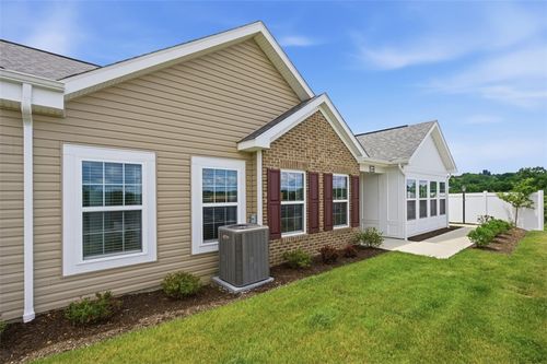 1264 Sandy Ridge Dr, Sarver, PA, 16055-9590 | Card Image