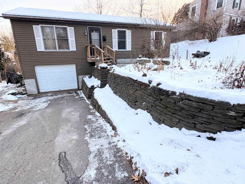 16 Sycamore St, Brattleboro, VT, 05301-6115 | Card Image