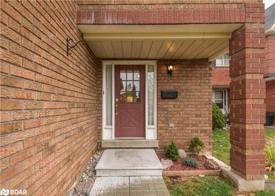 50 - 165 Kozlov St, Townhouse with 3 bedrooms, 1 bathrooms and 3 parking in Barrie ON | Image 3