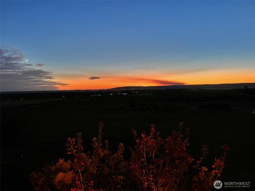 4869 Road 20.6 Ne, Soap Lake, WA, 98851-9007 | Card Image