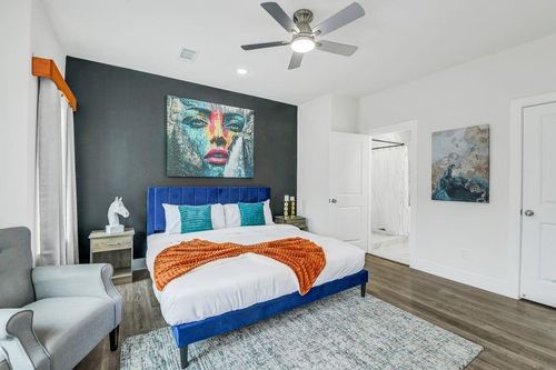 6719 Saint Augustine St, Houston, TX, 77021-4834 | Card Image