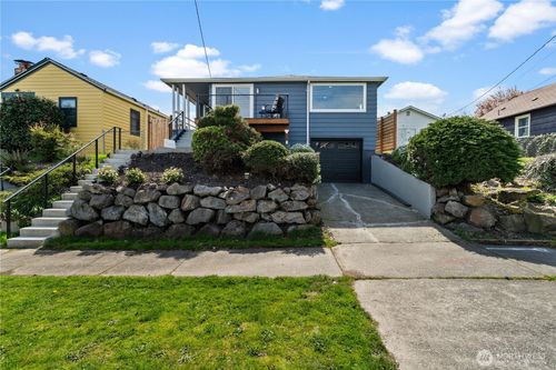 1811 S Stevens St, Seattle, WA, 98144-5842 | Card Image