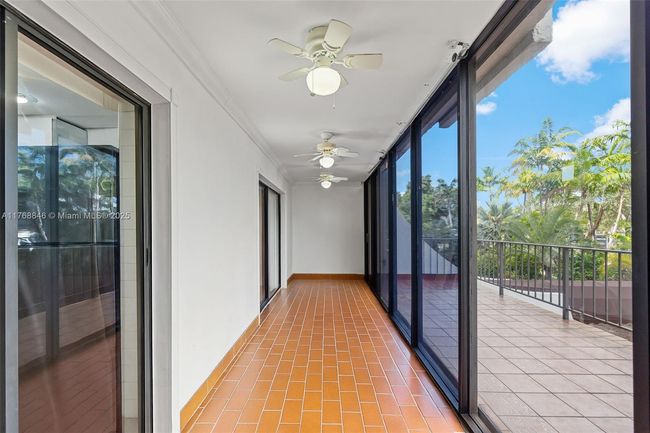 2B - 77 Crandon Blvd, Condo with 1 bedrooms, 2 bathrooms and null parking in Key Biscayne FL | Image 15