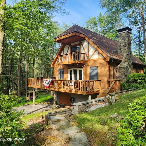 101 Deer Run, Greentown, PA, 18426 | Card Image