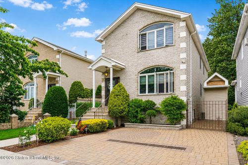 71 Driggs St, Staten Island, NY, 10308-3122 | Card Image