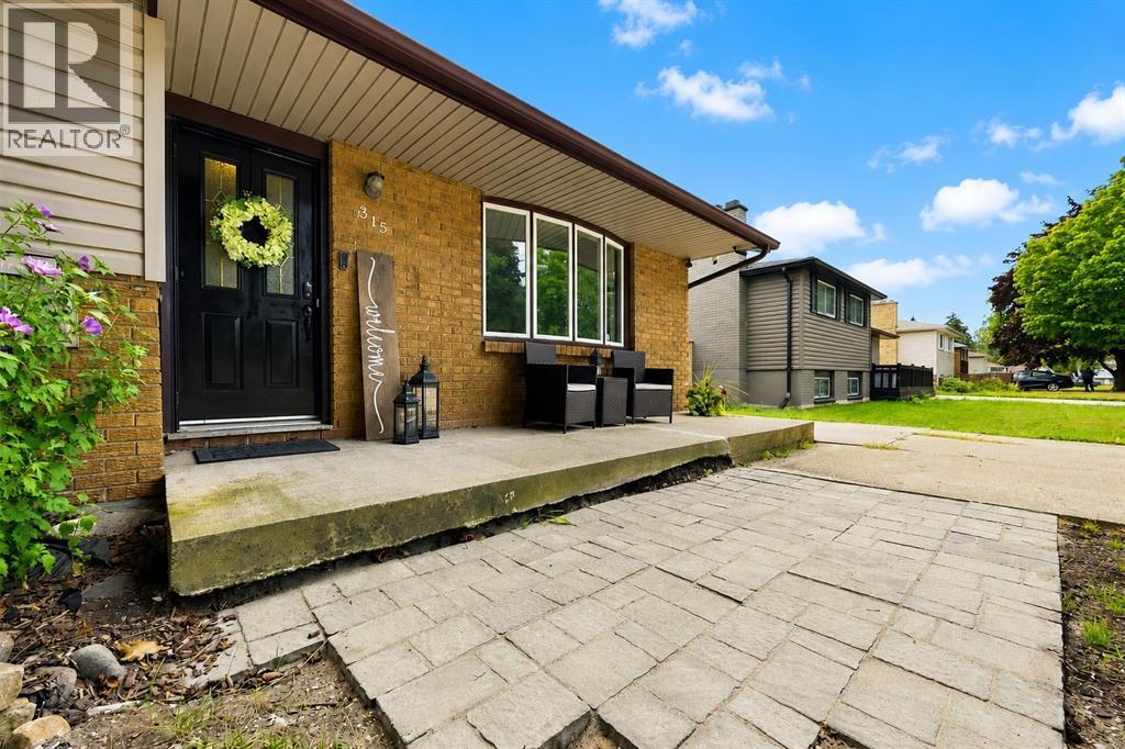Residential in St Clair 3