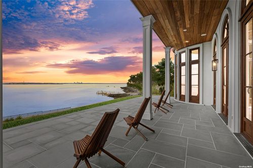 26 Crickett Ln, Kings Point, NY, 11024-1003 | Card Image