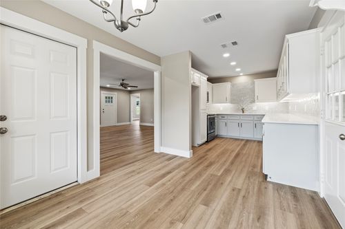 5580 County Road 3704, Athens, TX, 75752-5043 | Card Image
