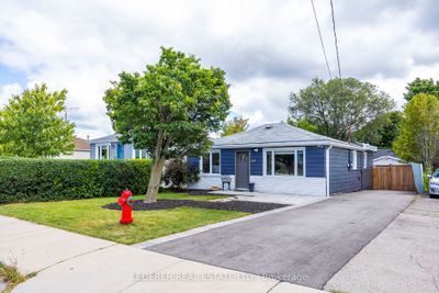 209 E 44 Th St, House other with 3 bedrooms, 1 bathrooms and 6 parking in Hamilton ON | Image 2