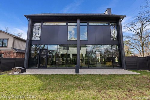 1723 Birmingham Blvd, Birmingham, MI, 48009-1921 | Card Image