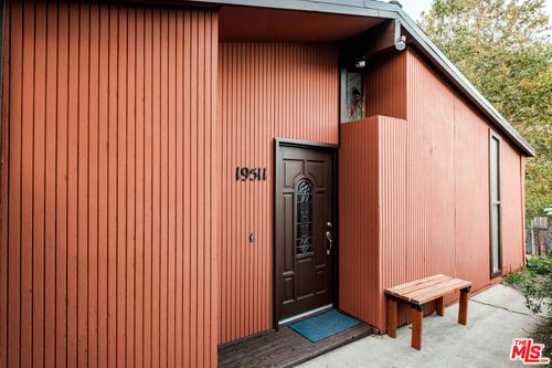 19511 Sunken Trl, Topanga, CA, 90290-3114 | Card Image