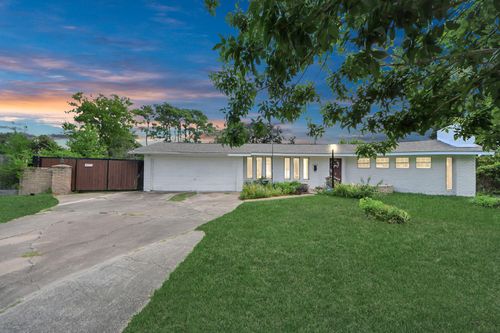 10214 Moorberry Ln, Houston, TX, 77043-2610 | Card Image