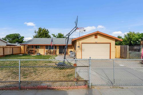 16074 Warfield Road, Lathrop, CA, 95330 | Card Image