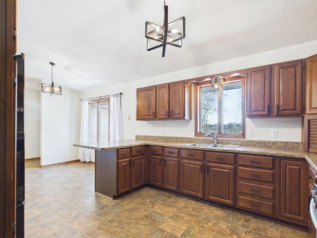 Spacious Kitchen | Image 7