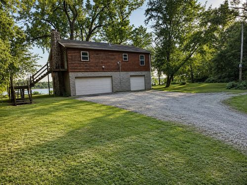 3996 Highway 22, Blue Grass, IA, 52726-9442 | Card Image