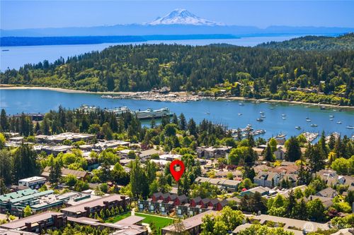 204 Shepard Way Nw, Bainbridge Island, WA, 98110-2774 | Card Image