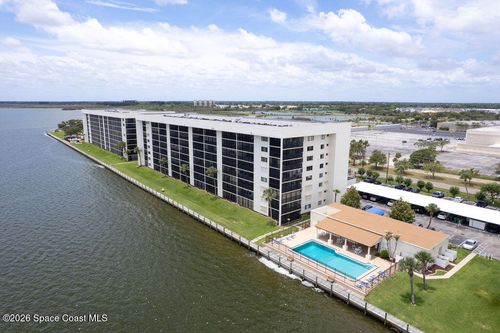 b308-250 S Sykes Creek Pkwy, Merritt Island, FL, 32952-3389 | Card Image