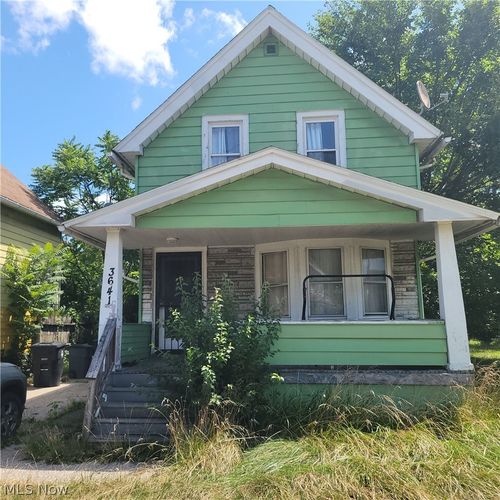 3641 E 104th St, Cleveland, OH, 44105-2405 | Card Image