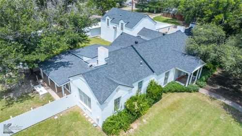 907 N Avenue G, Haskell, TX, 79521-3937 | Card Image