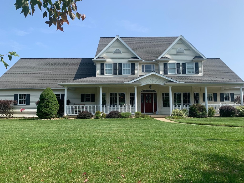 Crescent Ln, Meadville, PA 16335