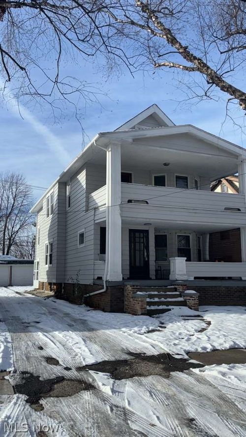 3492 W 100th St, Cleveland, OH, 44111-3842 | Card Image