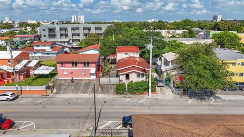 226 Nw 16th Ave, Miami, FL, 33125-4864 | Card Image