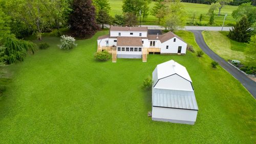 42 College Rd, Stratham, NH, 03885-2342 | Card Image