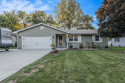 612 S 22nd St, Chesterton, IN, 46304 | Card Image
