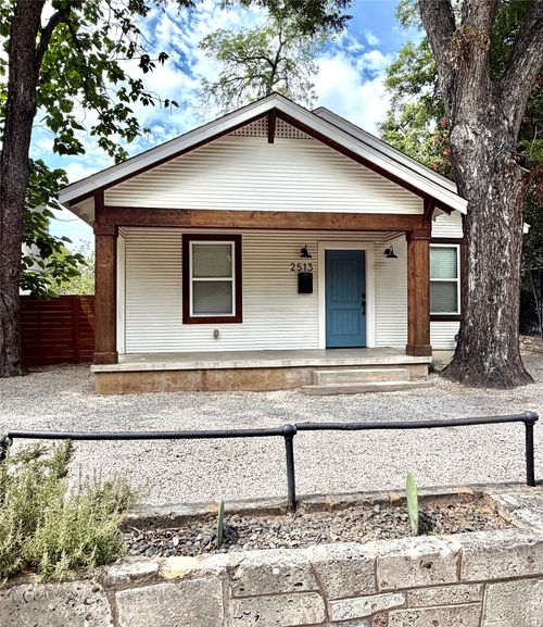 2513 E Cesar Chavez St, Austin, TX, 78702-4701 | Card Image